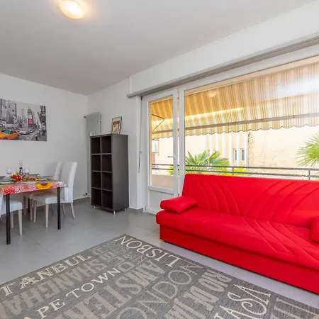 - Happy דירה לוגאנו