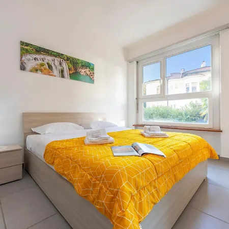 Appartement With Balcony And Parking - Happy