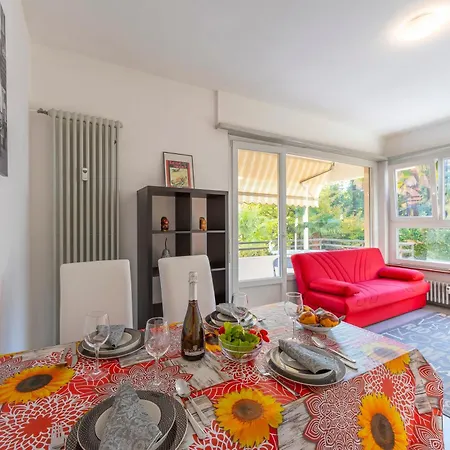 With Balcony And Parking - Happy Appartement Lugano