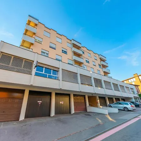 Appartement With Balcony And Parking - Happy