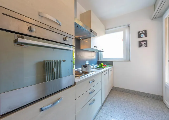 - Happy Apartment Lugano